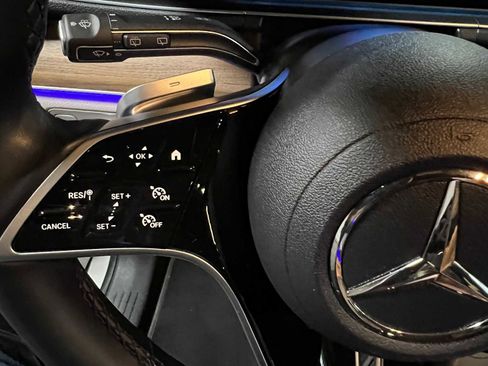 Used 2025 Mercedes-Benz GLE 450 4MATIC image 29
