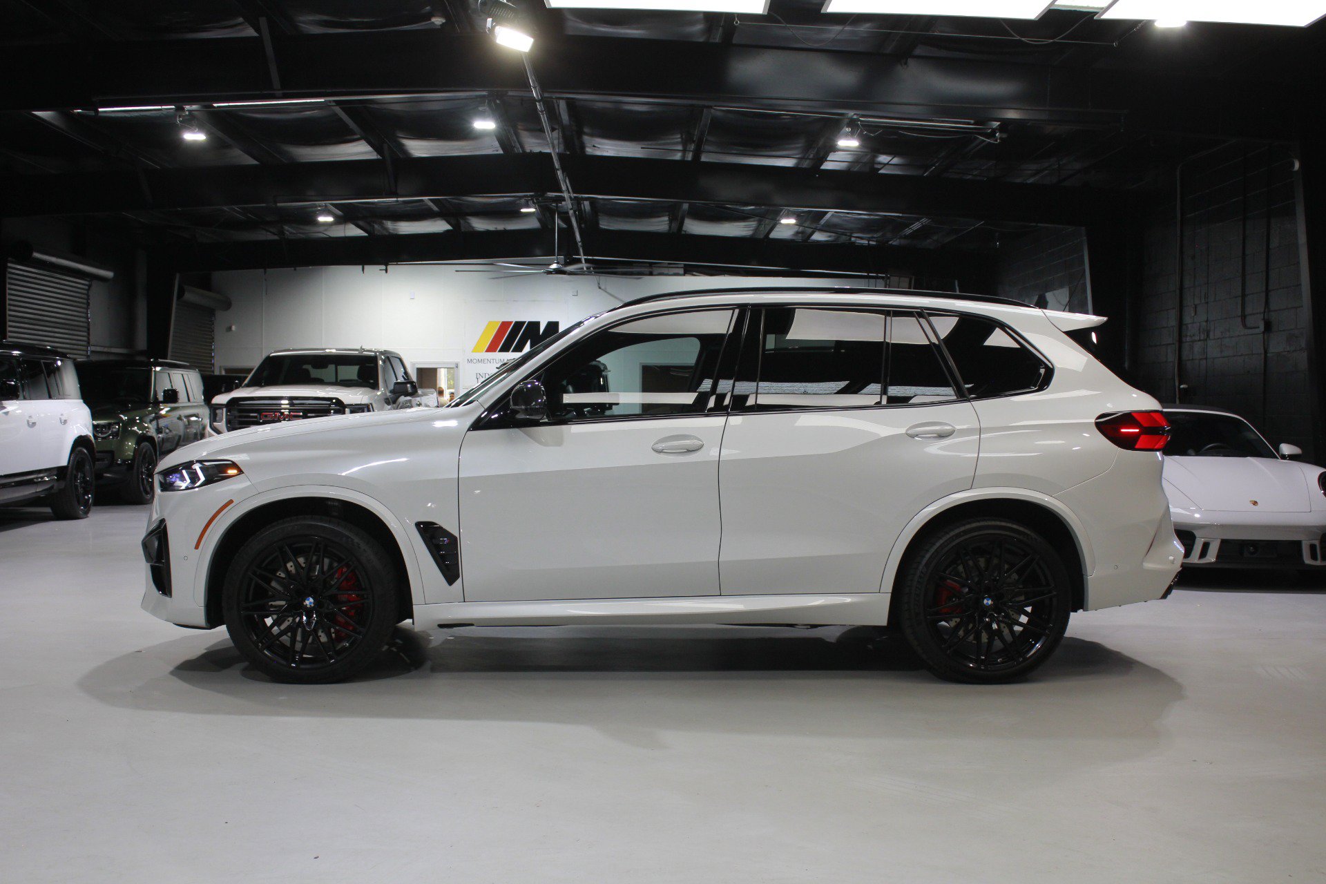 Used 2026 BMW X5 M Competition w/ Executive Package AWD/4WD image 3