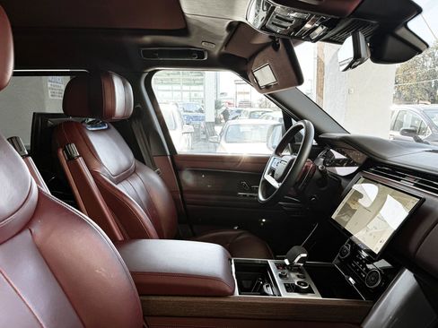 Used 2023 Land Rover Range Rover Long Wheelbase Autobiography image 33