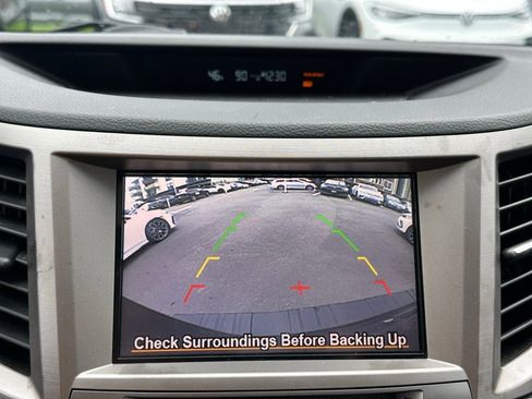 Used 2013 Subaru Outback 3.6R Limited image 16