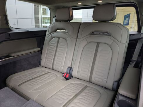 Used 2023 Rivian R1S Launch Edition image 27