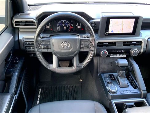 Used 2024 Toyota Tacoma SR5 image 6