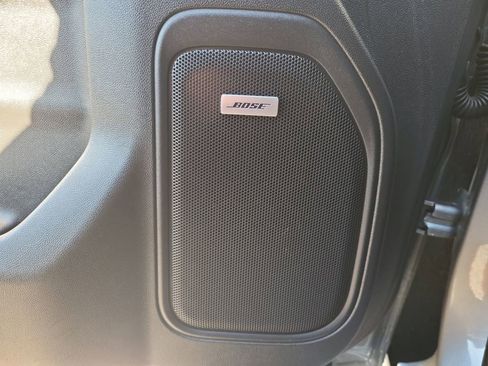 Used 2021 GMC Sierra 1500 AT4 w/ Technology Package image 18