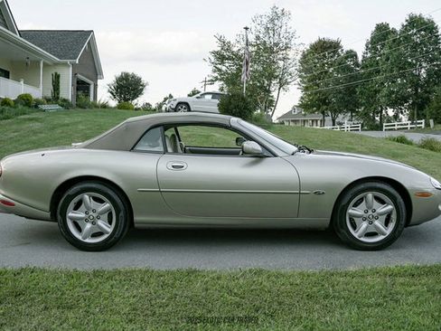 Used 1999 Jaguar XK8 8 Convertible image 19