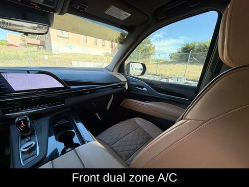 Used 2023 Cadillac Escalade Sport AWD/4WD image 13
