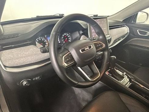 Used 2022 Jeep Compass Latitude AWD/4WD image 12