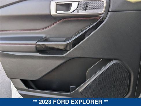 Used 2023 Ford Explorer ST-Line w/ Class IV Trailer Tow Package image 10