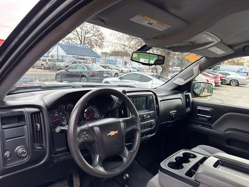 Used 2017 Chevrolet Silverado 1500 W/T w/ Trailering Package image 14