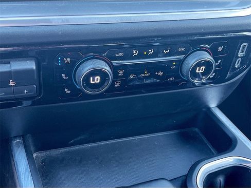 Used 2024 Chevrolet Silverado 1500 High Country image 16