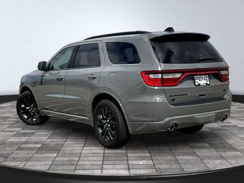 Used 2023 Dodge Durango R/T AWD/4WD image 5