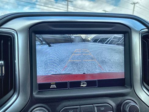 Used 2021 Chevrolet Silverado 1500 LT Trail Boss w/ Convenience Package II image 14