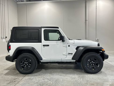 New 2026 Jeep Wrangler Sport AWD/4WD image 5