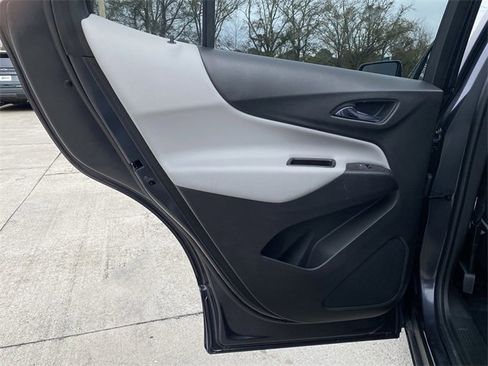 Certified 2022 Chevrolet Equinox LT image 35