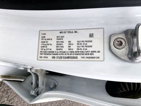 Used 2021 Tesla Model 3 Standard Range Plus RWD image 20