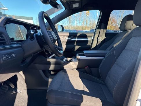 Used 2025 GMC Terrain Elevation image 9