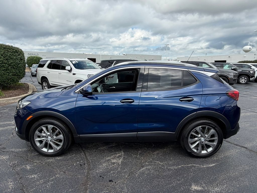 Certified 2023 Buick Encore GX Essence w/ Experience Buick Package FWD image 4