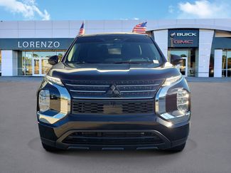 Used 2024 Mitsubishi Outlander ES video 2