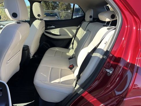 Used 2020 Buick Encore GX Essence w/ Experience Buick Package image 15
