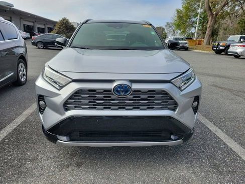Used 2019 Toyota RAV4 XSE image 9