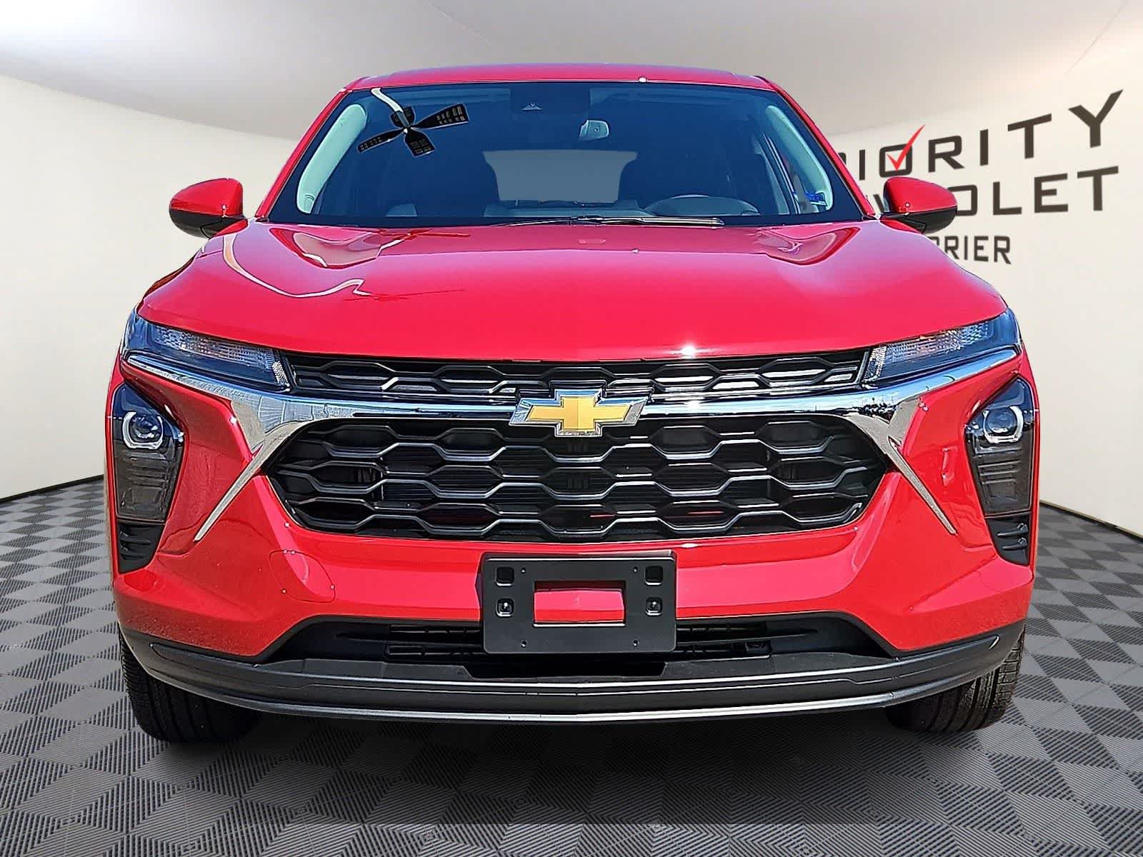 New 2026 Chevrolet Trax LS w/ LS Convenience Package FWD image 2