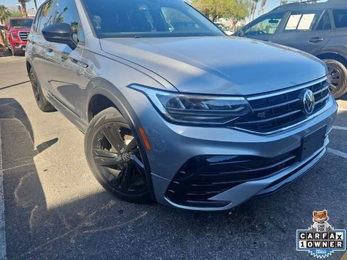 Used 2023 Volkswagen Tiguan SE R-Line FWD image 2
