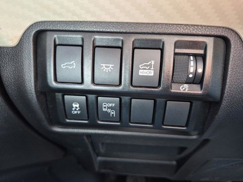 Used 2022 Subaru Ascent Premium w/ Convenience Package image 18