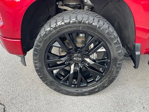 Used 2022 Chevrolet Silverado 1500 RST AWD/4WD image 34