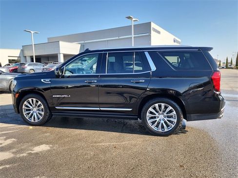 Used 2022 GMC Yukon Denali w/ Denali Ultimate Package image 8