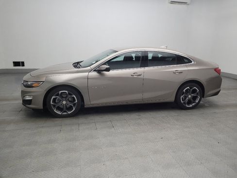 Used 2024 Chevrolet Malibu LT FWD image 2
