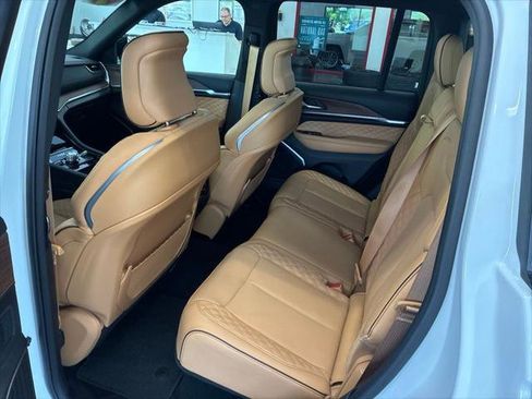 Certified 2024 Jeep Grand Cherokee Summit w/ Adv Protech Group IV AWD/4WD image 15
