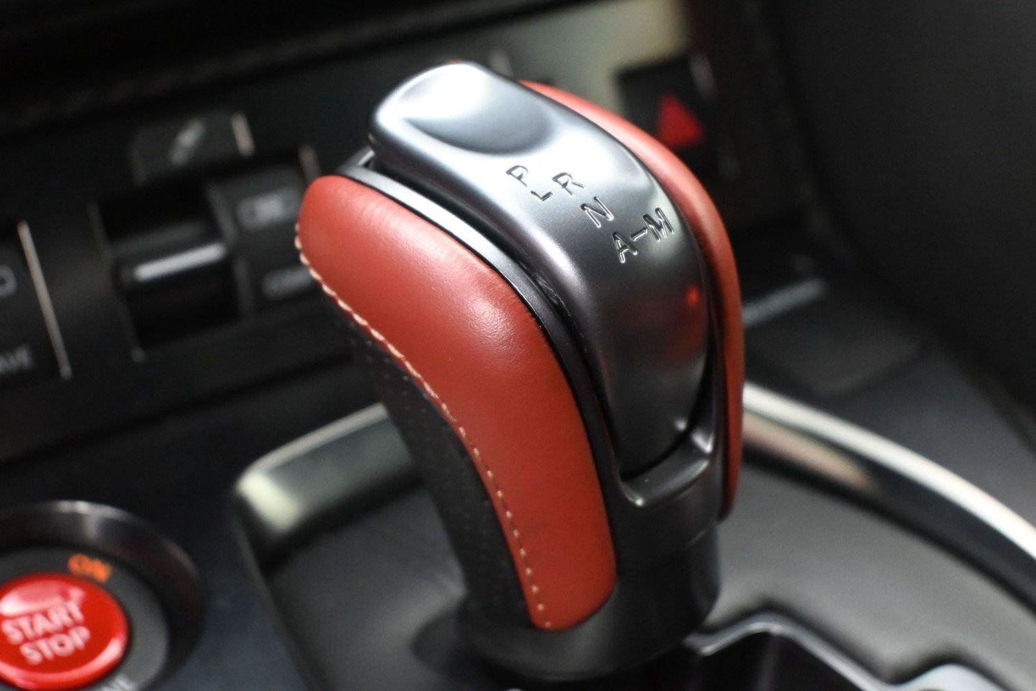 Certified 2024 Nissan GT-R Premium w/ Premium Interior Package AWD/4WD image 7