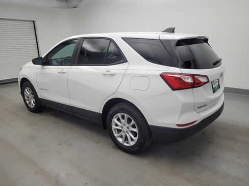 Used 2021 Chevrolet Equinox LS w/ LS Convenience Package AWD/4WD image 3