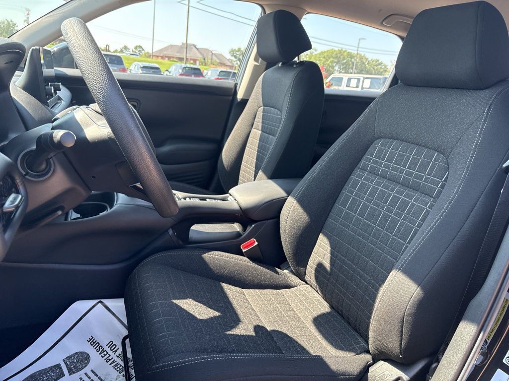 Used 2024 Honda HR-V LX image 11