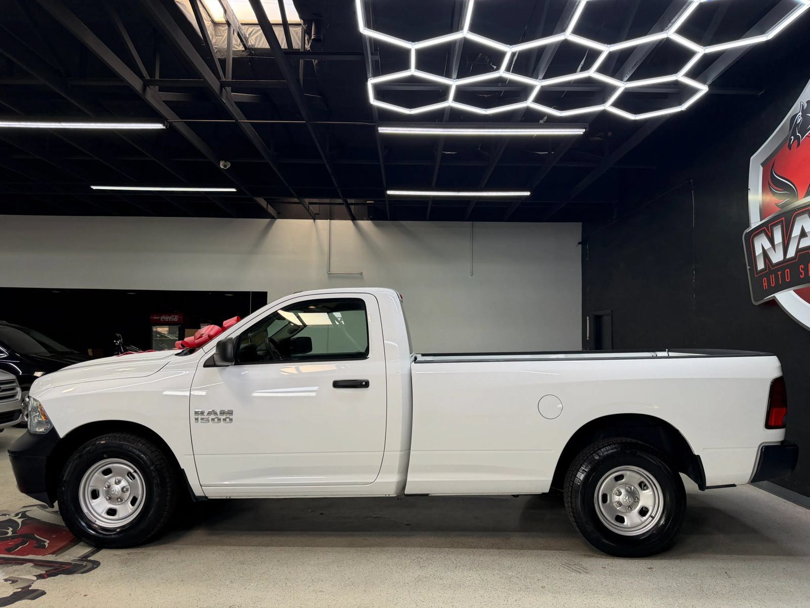 Used 2018 RAM 1500 Express RWD image 16