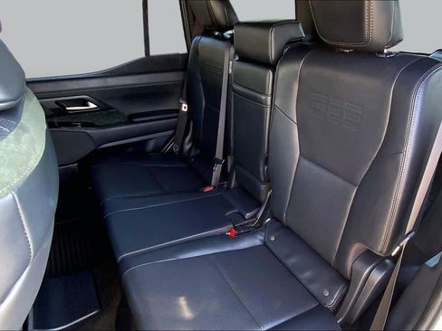 Used 2024 Lexus GX 550 AWD/4WD image 20