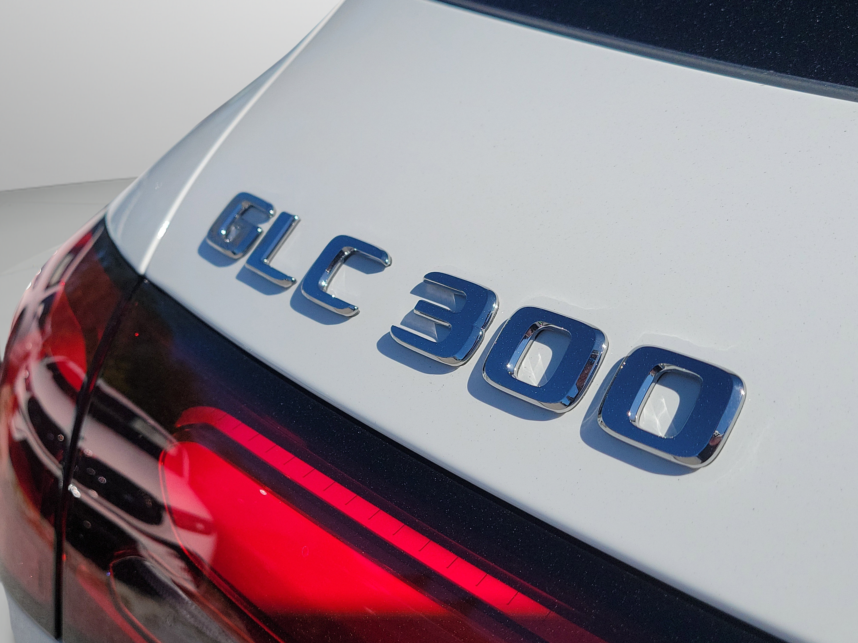 Used 2026 Mercedes-Benz GLC 300 image 29