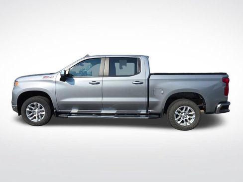 Used 2024 Chevrolet Silverado 1500 LT w/ Z71 Off-Road Package AWD/4WD image 7