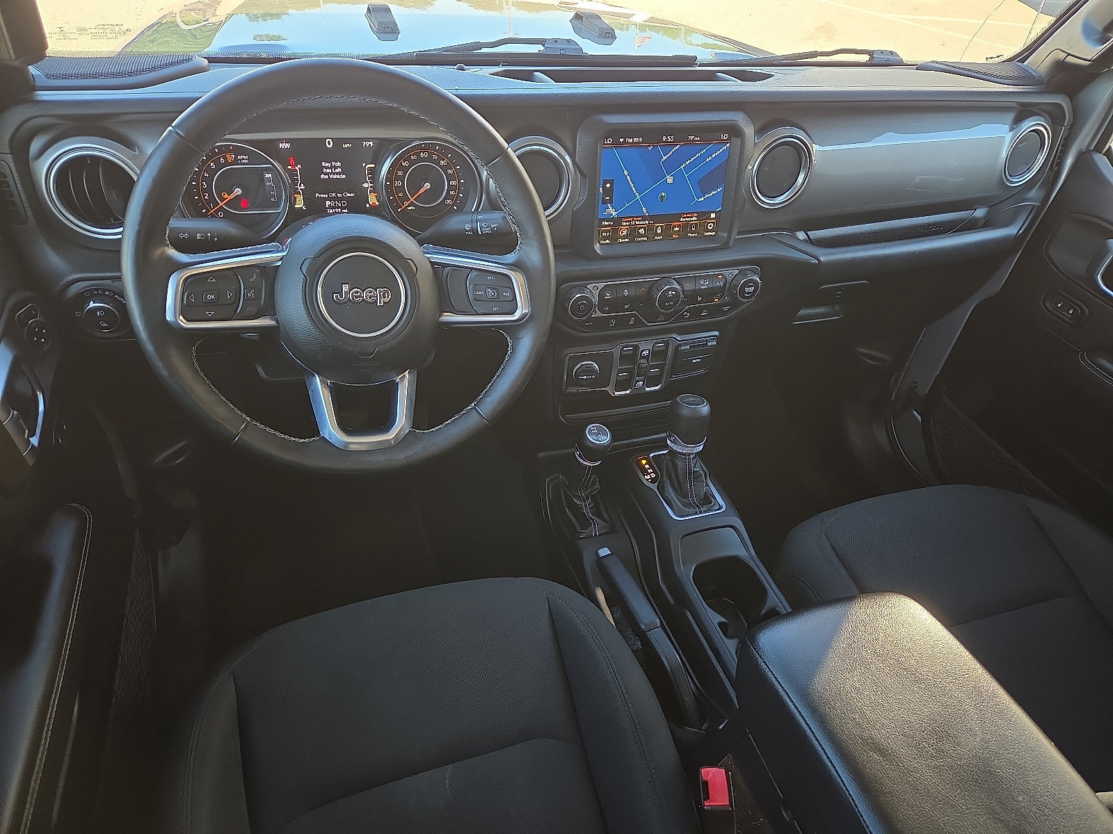 Used 2020 Jeep Gladiator Overland AWD/4WD image 11