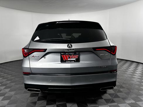Used 2025 Acura MDX A-Spec image 15