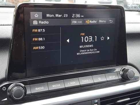 Used 2023 Kia Forte LXS image 18