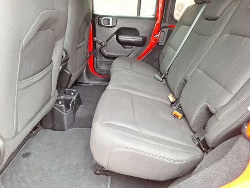 Used 2018 Jeep Wrangler Unlimited Sport AWD/4WD image 30