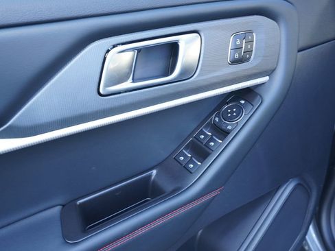 New 2026 Ford Explorer ST-Line w/ ST-Line Street Pack image 10