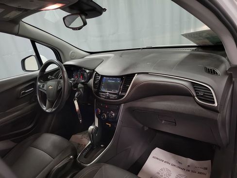 Used 2019 Chevrolet Trax LT image 25