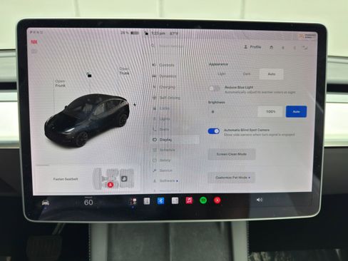 Used 2021 Tesla Model Y Long Range AWD/4WD image 27
