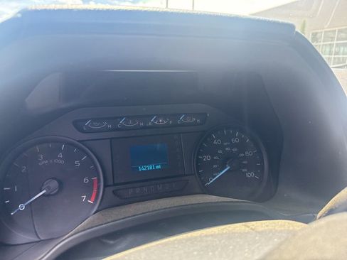 Used 2017 Ford F250 XL w/ Power Equipment Group AWD/4WD image 3