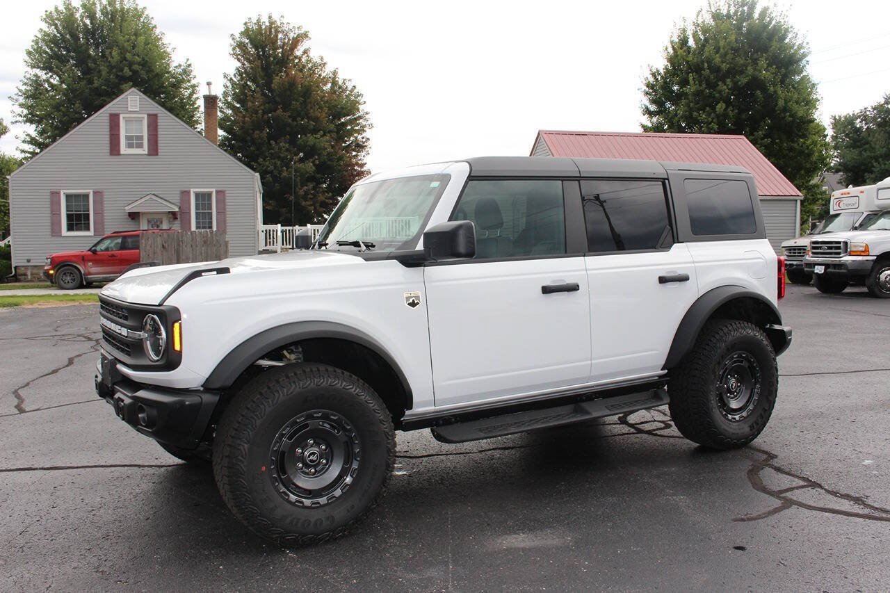 Used 2025 Ford Bronco Big Bend w/ Black Diamond Package AWD/4WD image 1