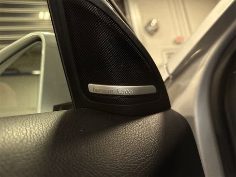 Used 2019 Mercedes-Benz GLA 250 4MATIC image 30