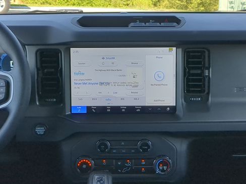 New 2025 Ford Bronco 4-Door AWD/4WD image 16