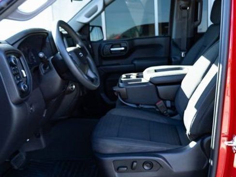 Used 2023 Chevrolet Silverado 1500 Custom Trail Boss w/ LPO, Dark Essentials Package image 11