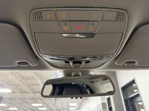 Used 2015 Mercedes-Benz C 300 4MATIC Sedan image 16